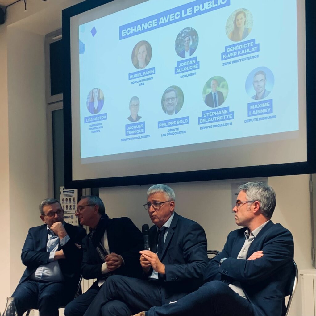 Projection débat Homo Plasticus